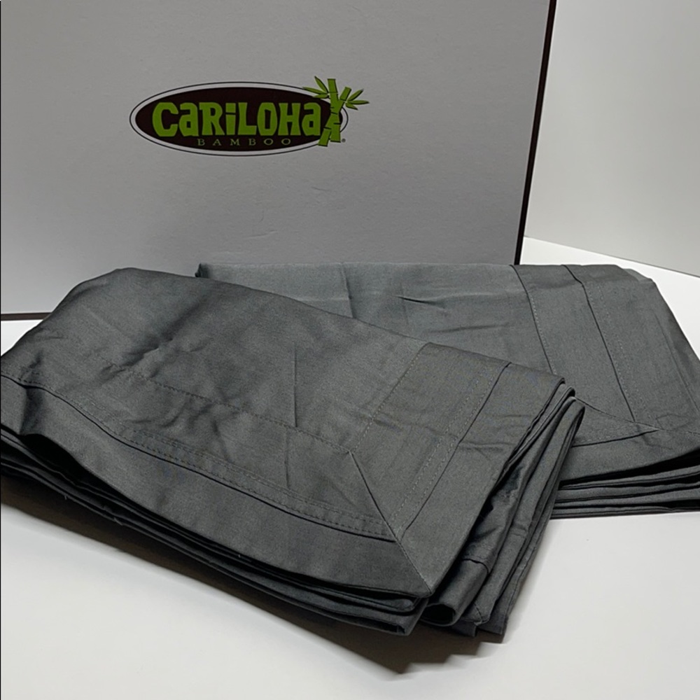 NWOT Cariloha Bamboo Sateen 2 Pillow Shams - Onyx